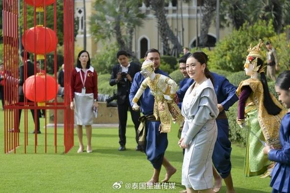 球隊不斷加